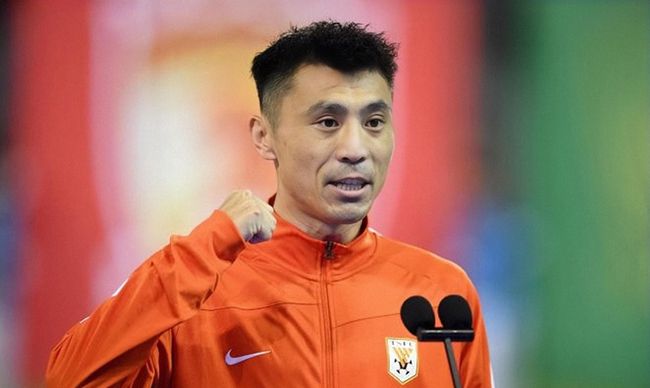 被白丝护士榨精脚交